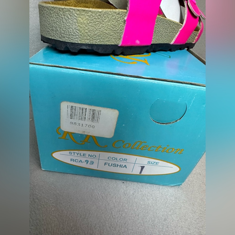 NIB RK Collection Hot Pink Flower Sandals - Picture 5 of 7